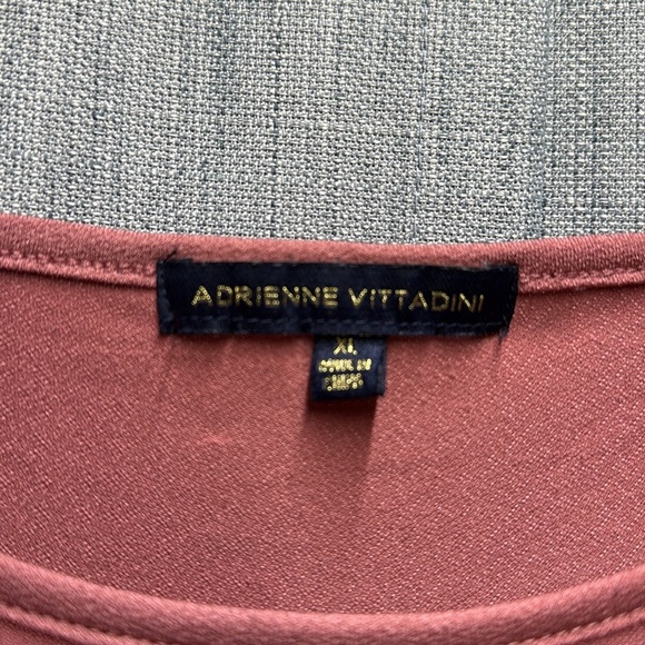 🇺🇸 Adrienne Vittadini Pink Women's blouse size XL - Picture 5 of 7